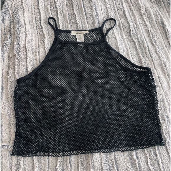 Fishnet cropped tank top - Picture 2 of 5